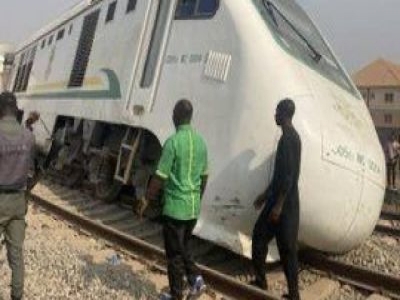 PASSENGERS STRANDED AS ABUJA-KADUNA TRAIN DERAILS AGAIN, SECOND TIME IN TWO WEEKS