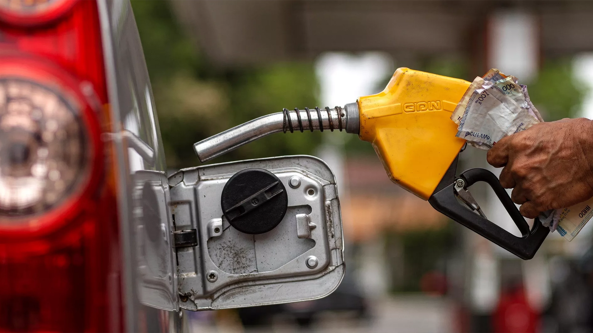 PETROL HITS N1,900/LITRE AT DEPOTS AS MARKETERS HIKE PRICES