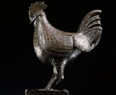 CAMBRIDGE UNIVERSITY COLLEGE HANDS BACK LOOTED COCKEREL TO NIGERIA