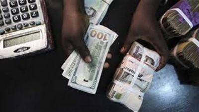 NAIRA TUMBLES AT PARALLEL MARKET, REACHES N600 TO DOLLAR