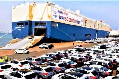 CLEARING AGENTS MULL STRIKE AFTER CUSTOMS IMPOSED 15 PERCENT LEVY ON IMPORTED VEHICLES