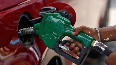 NIGERIA&#039;S FEDERAL GOVT SAYS CURRENT PETROL PUMP PRICE REMAINS FOR NOW