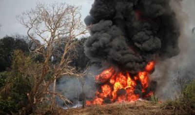 10 FEARED DEAD IN ABIA PIPELINE EXPLOSION