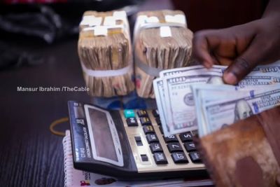 NAIRA’S ‘DOWNWARDS SPIRAL IS BECOMING SELF-PERPETUATING’ AS OFFICIAL RATE FALLS BELOW PARALLEL MARKET’S, EXPERT SAYS