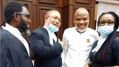 NNAMDI KANU ‘UNDEFENDED’ AS HIS LAWYERS WALK OUT OF COURT IN PROTEST