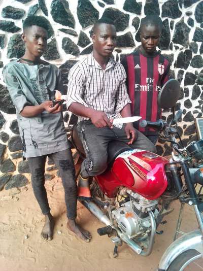 SOWORE&#039;S AAC MEMBERS ARRESTED FOR TEARING POSTERS IN LAGOS   ..as Police nabbed 3 motorcycle robbers in Ogun