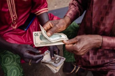 NAIRA EXPECTED TO WEAKEN FURTHER, SAYS CBN BUSINESS SURVEY